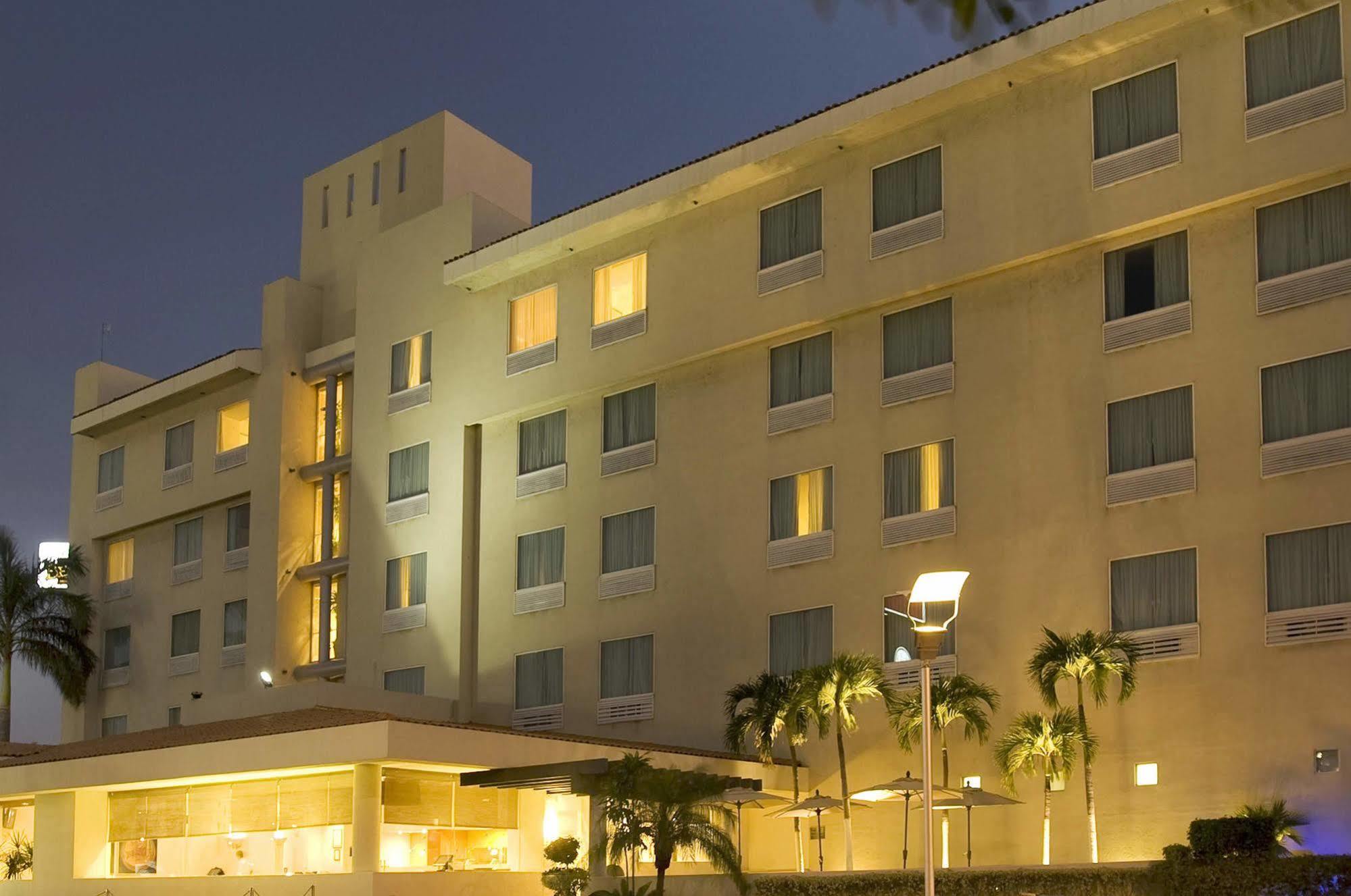 Fiesta Inn Сьюдад-дель-Кармен Екстер'єр фото